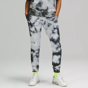Lululemon joggers